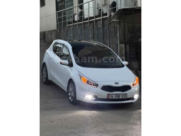 Sahibinden Kia Ceed 1.6 CRDi Concept Plus 2013 Model 