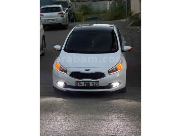 Sahibinden Kia Ceed 1.6 CRDi Concept Plus 2013 Model 
