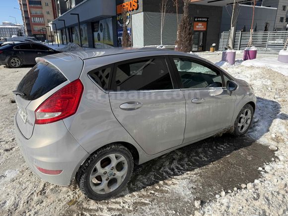 Sahibinden Ford Fiesta 1.4 Titanium 2011 Model 