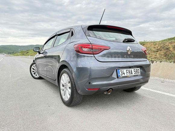 Sahibinden Renault Clio 1.0 TCe Joy 2022 Model 
