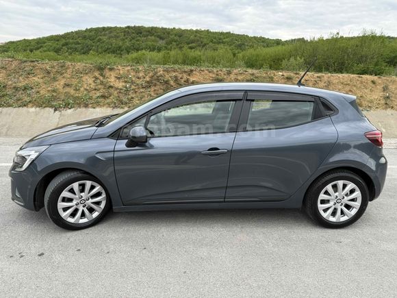Sahibinden Renault Clio 1.0 TCe Joy 2022 Model 