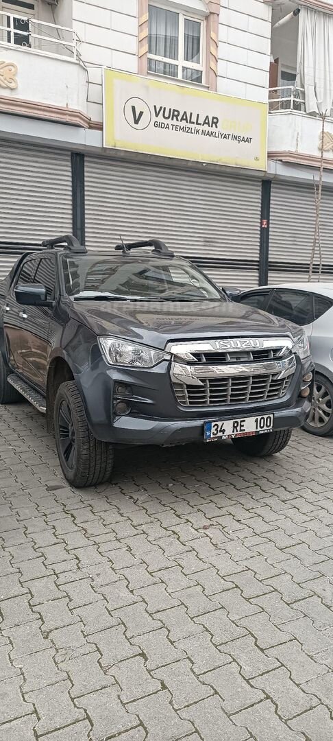 Sahibinden Isuzu D-Max 1.9 D 4x2 V-Go 2022 Model 1