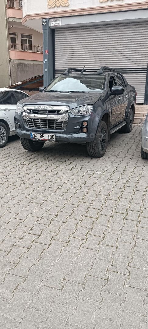 Sahibinden Isuzu D-Max 1.9 D 4x2 V-Go 2022 Model 2