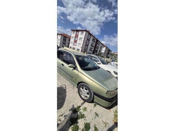 Sahibinden Renault Laguna 1.6 RXE 2001 Model