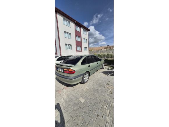 Sahibinden Renault Laguna 1.6 RXE 2001 Model