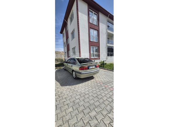 Sahibinden Renault Laguna 1.6 RXE 2001 Model