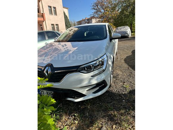 Sahibinden Renault Megane 1.3 TCe Touch 2025 Model 