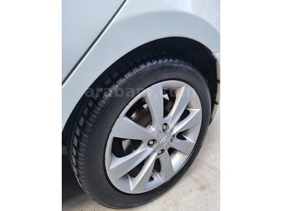Sahibinden Hyundai Accent Blue 1.6 CRDI Prime 2018 Model 