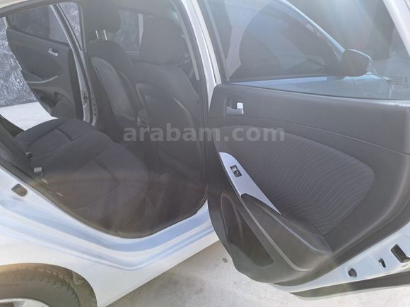 Sahibinden Hyundai Accent Blue 1.6 CRDI Prime 2018 Model 