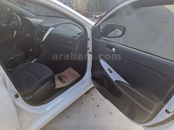 Sahibinden Hyundai Accent Blue 1.6 CRDI Prime 2018 Model 