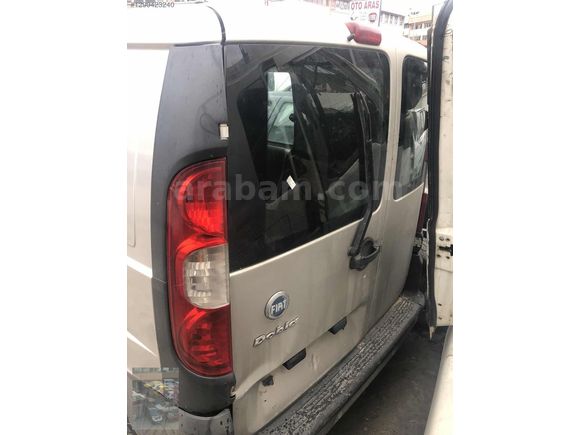 Fiat Doblo arka Çiftli bagaj kapağı