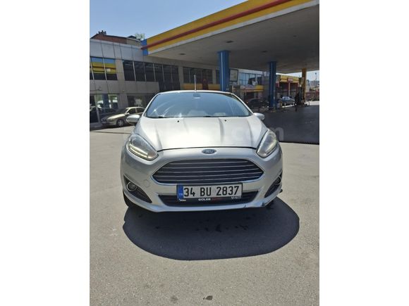 Sahibinden Ford Fiesta 1.6 Titanium 2013  temiz bakmli arac Model