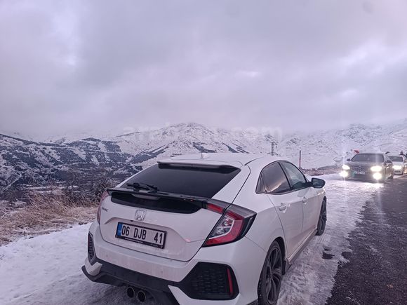 Sahibinden Honda Civic 1.5 i-VTEC Sport 2017 Model  208.000 km Beyaz