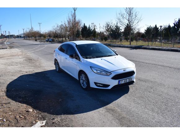 Sahibinden Ford Focus 1.5 TDCi Trend X 2016 Model  210.000 km Beyaz