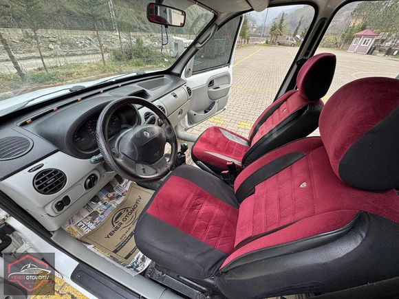 YENER OTOMOTİV'DEN 2003 KANGO DEĞİŞENSİZ OTOMOBİL RUHSATLI