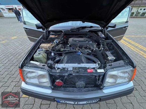 YENER OTOMOTİV'DEN 90 MODEL MERCEDES 200E