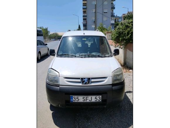TAM BİR AİLE İS ARABASI TAKAS ÖNCELİKLİ PAZARLIK MEVCUT