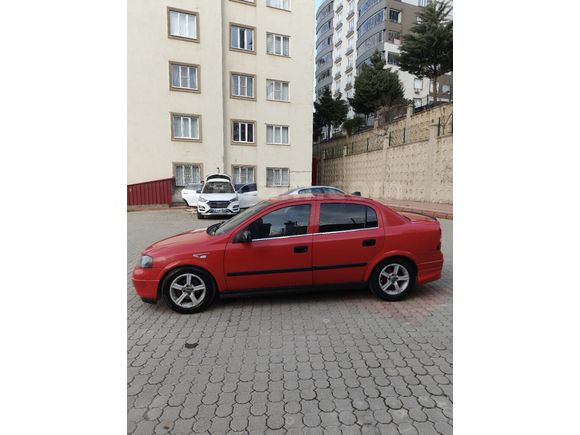 Opel Astra 1.6 CD