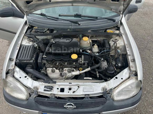 Sahibinden Opel Corsa 1.4 Gls klimalı  1988 Model 