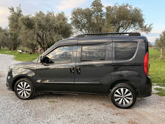Sahibinden Fiat Doblo Combi 1.6 Multijet Premio Plus 2021 Model İzmir 74.000 km Siyah