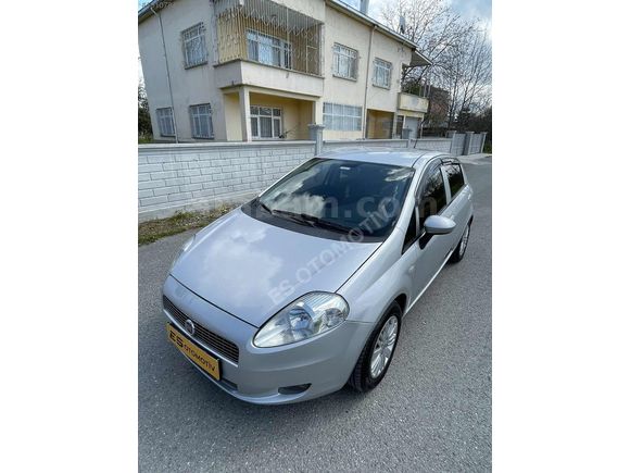 ES Otomotiv'den 2011 Model 1.4 Benzinli Punto