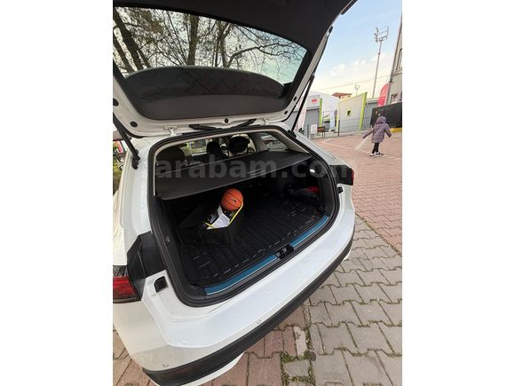 Sahibinden Volkswagen Passat Variant 1.5 e-TSI Impression 2025 Model 