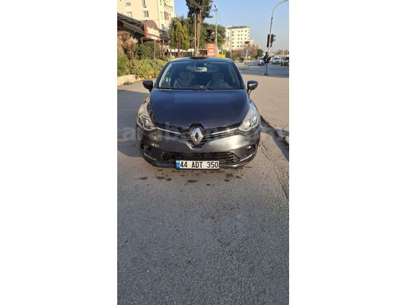 Sahibinden Renault Clio 1.2 Touchrome 2017 Model  89.000 km Lacivert