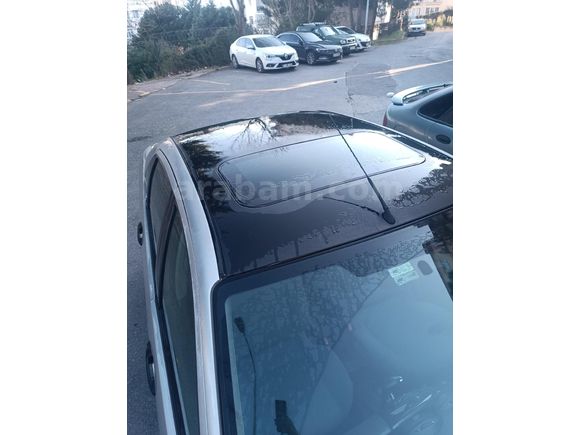 Sahibinden Ford Focus 1.6 Ghia 2001 Model İstanbul