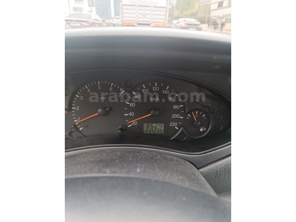 Sahibinden Ford Focus 1.6 Ghia 2001 Model İstanbul