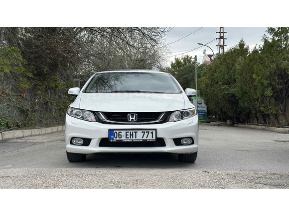 Sahibinden Honda Civic 1.6i VTEC Eco Elegance 2013 Model 