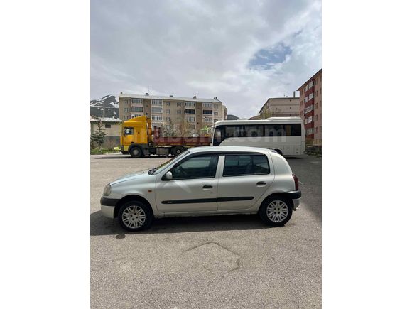 Sahibinden Renault Clio 1.4 RTA 1999 Model 