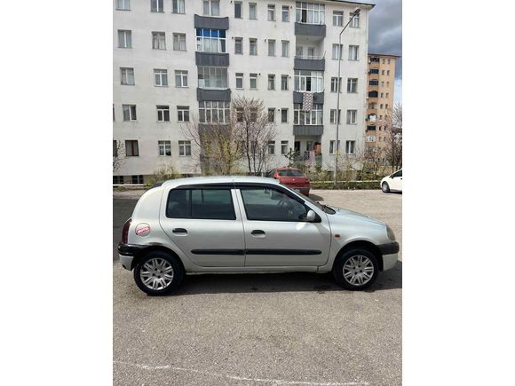 Sahibinden Renault Clio 1.4 RTA 1999 Model 
