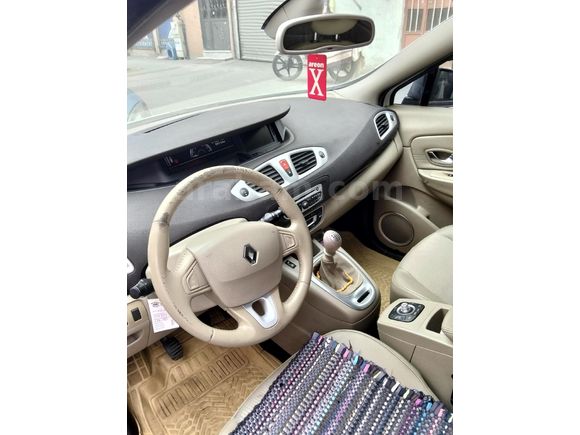 Sahibinden Renault Grand Scenic 1.5 dCi Dynamique 2010 Model İstanbul
