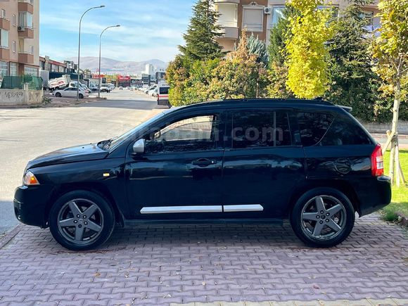 Sahibinden Jeep Compass 2.4 Limited 2008 Model  3000000 km Siyah