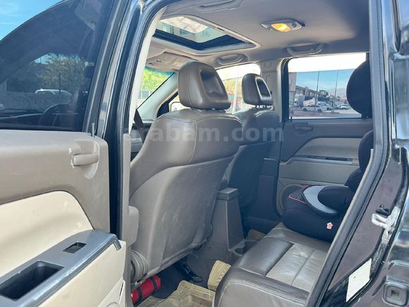Sahibinden Jeep Compass 2.4 Limited 2008 Model  3000000 km Siyah