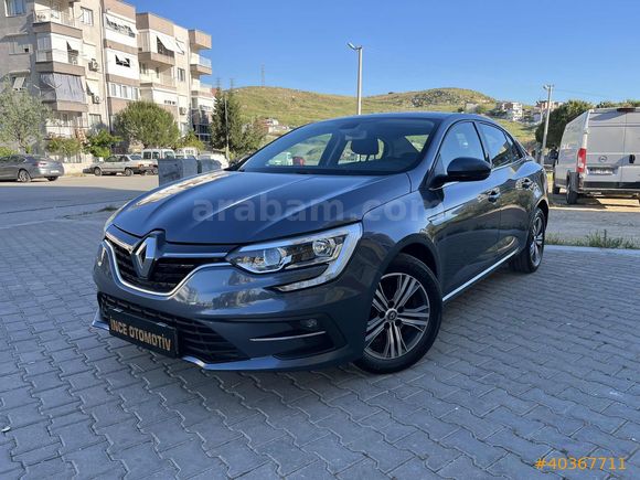 2022 HATASIZ RENAULT MEGANE 1.5 BLUE DCI TOUCH OTOMATİK