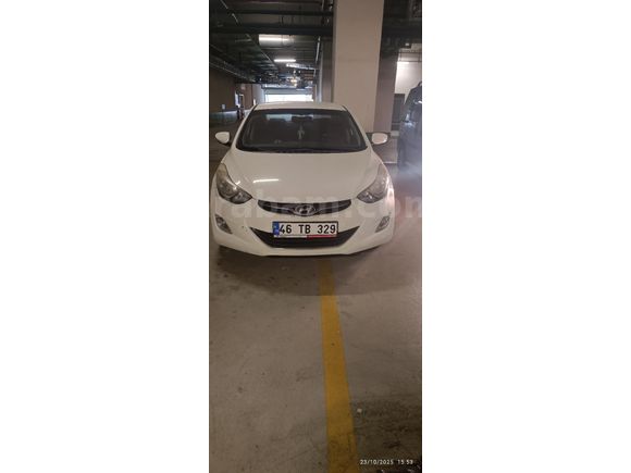 Sahibinden Hyundai Elantra 1.6 D-CVVT Mode Plus 2012 Model  195.000 km Beyaz