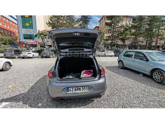 2023 Clio 5 1.0 SCe Mineral Gri 
