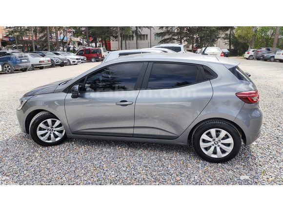 2023 Clio 5 1.0 SCe Mineral Gri 