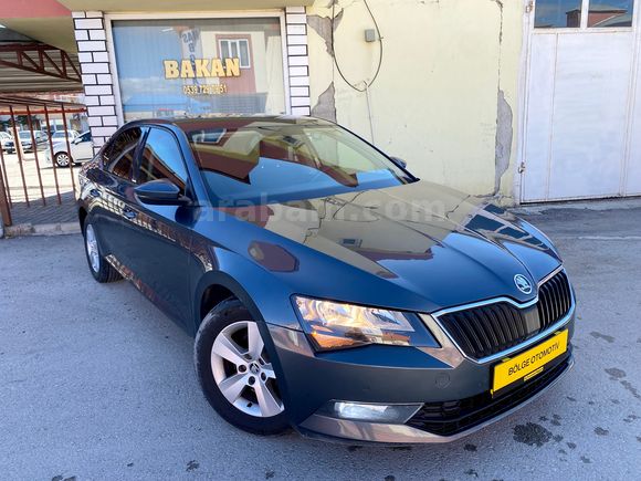 2017 SKODA SUPER-B DİZEL OTOMATİK HATASIZ EMSALSİZ TEMİZLİKTE