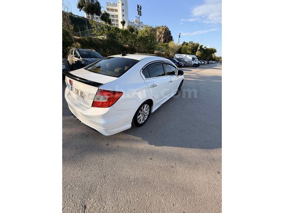 Sahibinden Honda Civic 1.6i VTEC Eco Elegance 2012 Model 