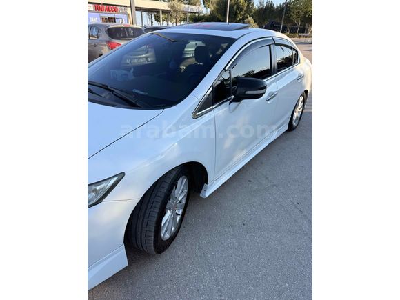 Sahibinden Honda Civic 1.6i VTEC Eco Elegance 2012 Model 