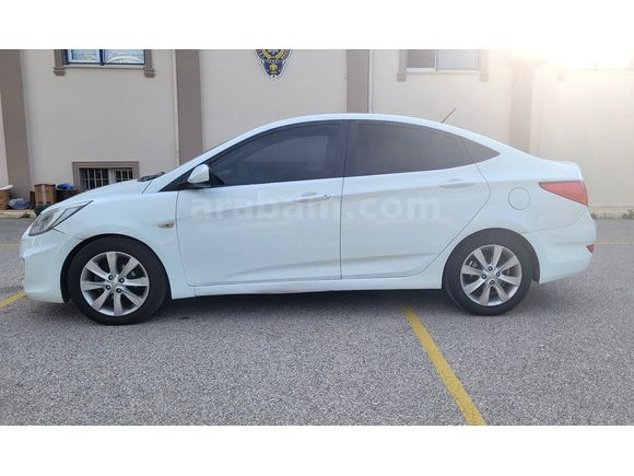400 BİN TL PEŞİNATLI HYUNDAİ ACCENT BLUE 1.6 CRDI MODE PLUS DCT