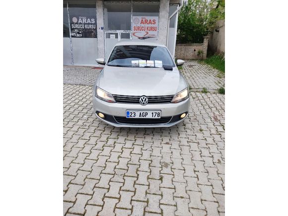 Sahibinden Volkswagen Jetta 1.6 TDi Comfortline 2011 Model