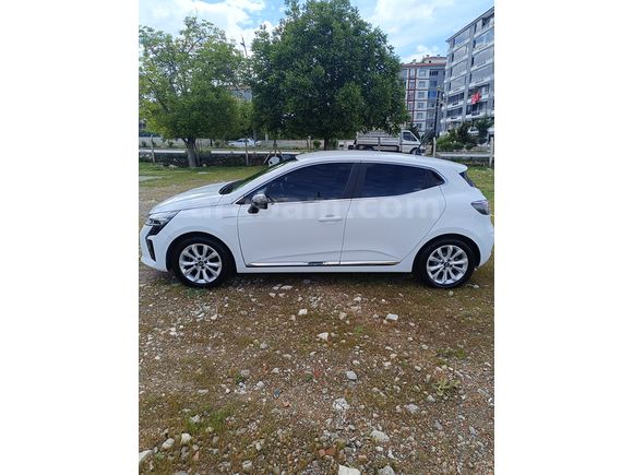 Sahibinden Renault Clio 1.0 TCe Evolution 2024 Model