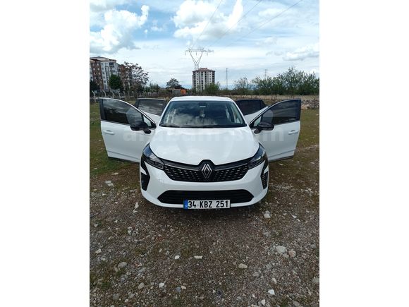 Sahibinden Renault Clio 1.0 TCe Evolution 2024 Model