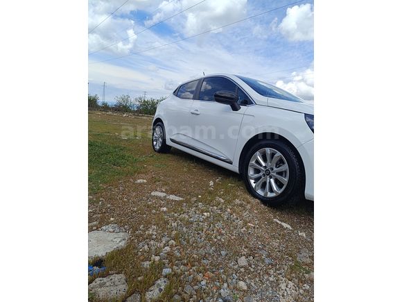 Sahibinden Renault Clio 1.0 TCe Evolution 2024 Model