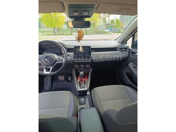 Sahibinden Renault Clio 1.0 TCe Evolution 2024 Model