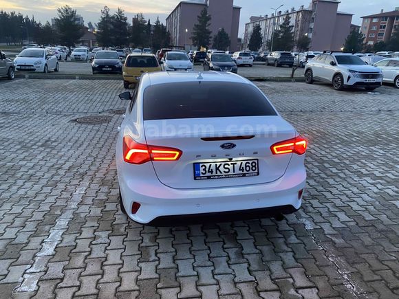 Sahibinden Ford Focus 1.5 EcoBlue Titanium Stil 2024 Model 