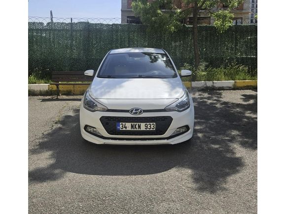 Degisensiz 2016 i20 style düşük kilometre öğretmenden